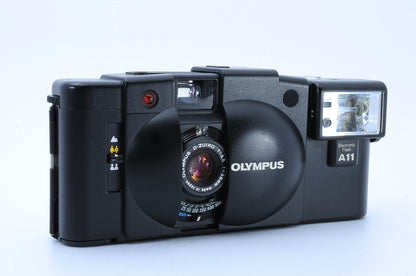 [MINT] OLYMPUS XA2 Point & Shoot 35mm Film Camera A11 Flash From JAPAN